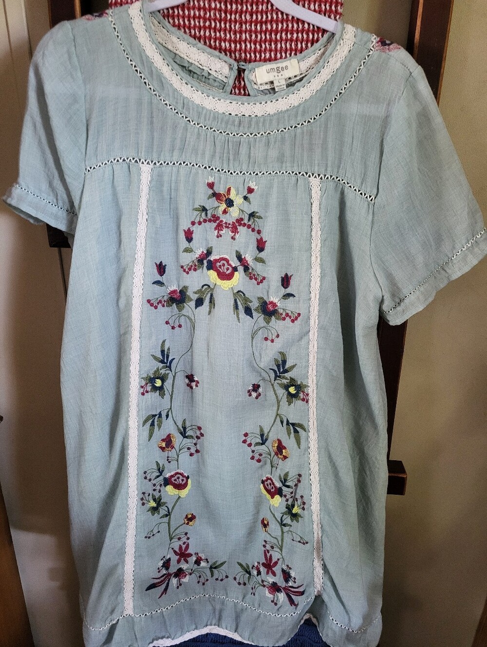Umgee Light Blue Floral Embroidered Peasant Tunic